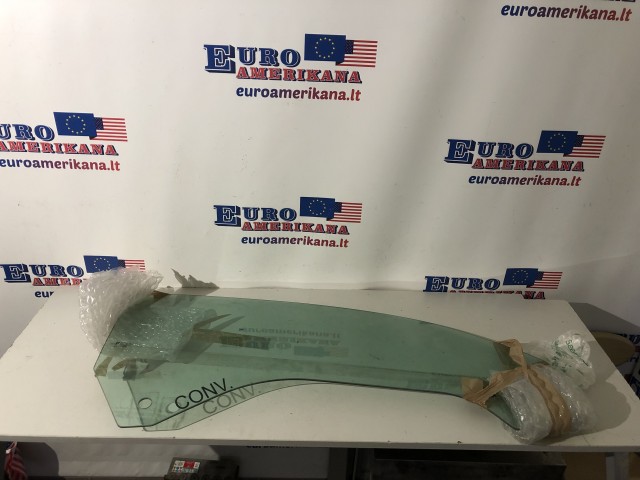 Front Door Glass (Windshield, RH)